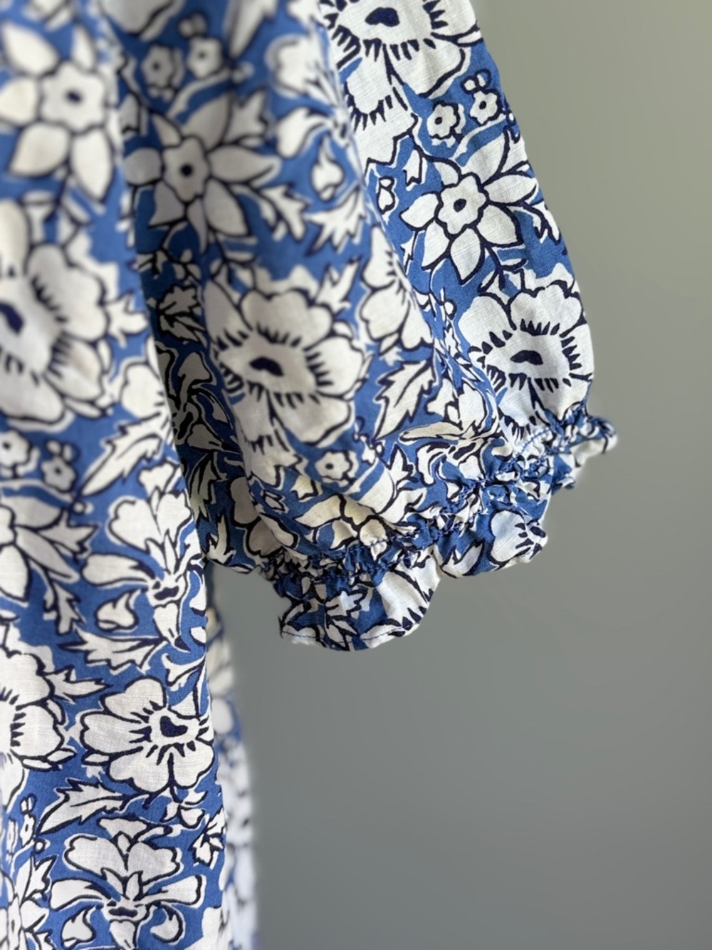 J. Crew Factory Linen Blend Blue and White Floral Puff Sleeve Blouse - Picture 3 of 7